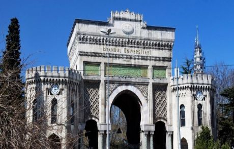 İstanbul Üniversitesi'nde Kar Tatili