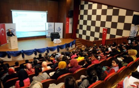 'bakan'ı Üniversiteye Davet Etmekten Korktum'