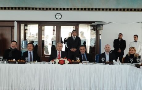 Vali Mutlu, Radyocuların Sorunlarını Dinledi