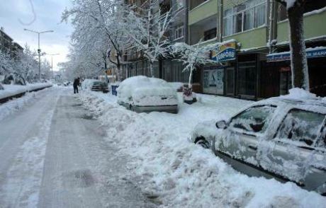 Karasuda Köy Yolları Kapandı