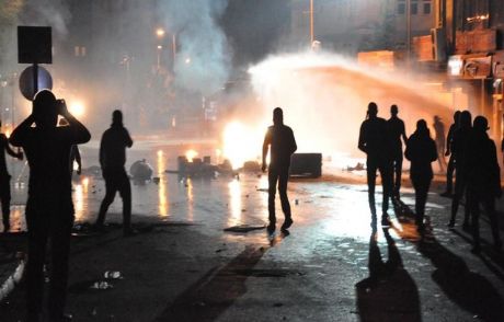 Kobani Eylemlerinde Ölü Sayısı 35'e Çıktı