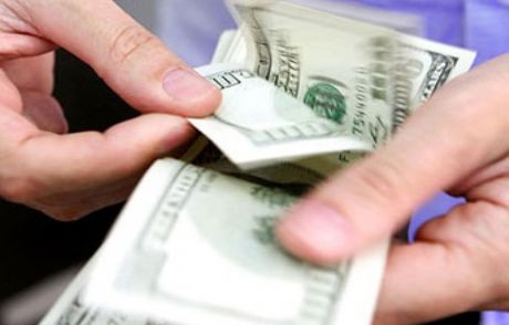 Dolar Uçuşa Geçti