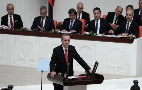 Yeni Yasama Yılı Açıldı