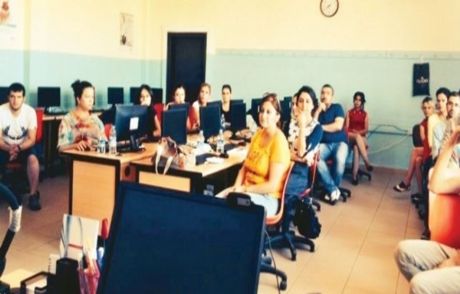 Atanamayan Öğretmenlere İş İmkanı