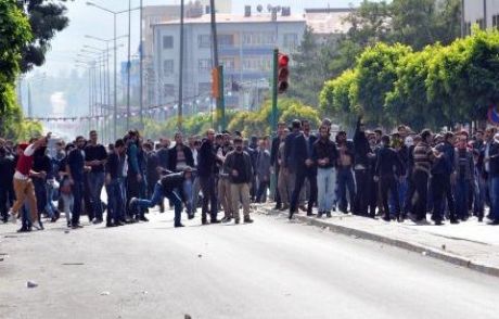 Van'daki Olaylarda 77 Tutuklama