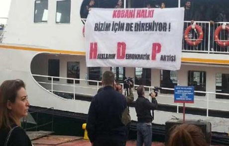 Kobani İçin Kadıköy Vapurunu İşgal Ettiler