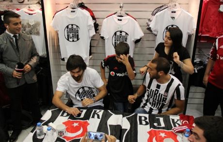 Beşiktaşlı Futbolcular İlgi Odağı Oldu