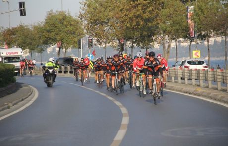 Gsk Çalışanları Soma İçin Pedal Çevirdi