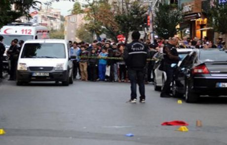 İstanbul'da Polise Satırlı Saldırı