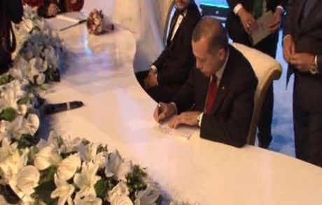Cumhurbaşkanı Erdoğan Nikah Şahidi Oldu
