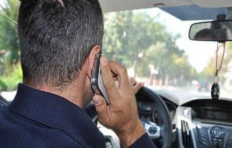 Direksiyonda Cep Telefonu Beyni Yavaşlatıyor