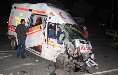 Giresun'da Ambulans Devrildi