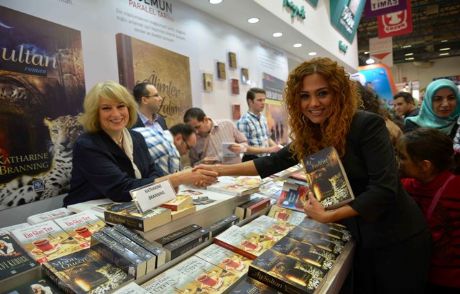 'ay Sultan' Tüyap'ta Büyük İlgi Gördü