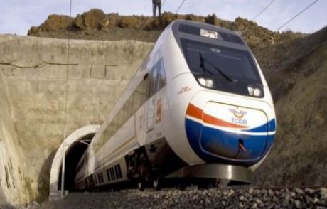 Hızlı Tren Kablolarını Çalan Hırsılara Suçüstü!