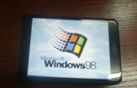 İphone 6'da Windows 98 Çalıştırdılar