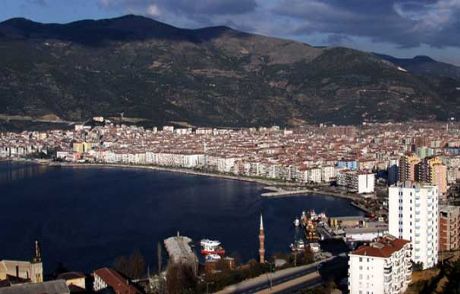 '50 Bin Kişi Tabut Üzerinde Yaşıyor'