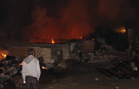 Çorum'da Yangın: 30 Ev Kül Oldu