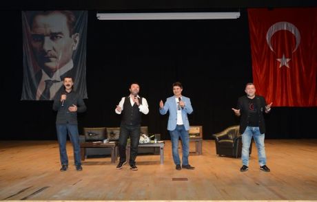 Ünlü Radyocular Konser Verirse...
