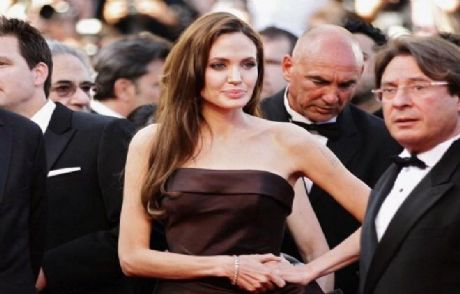 Angelina Jolie Oyunculuğu Bırakıyor