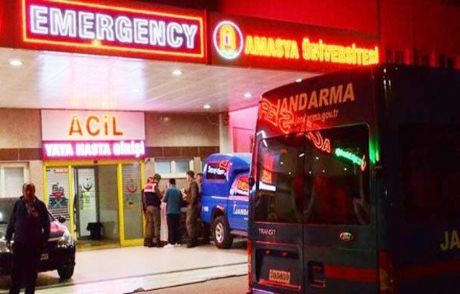 Askeri Araçla Kamyonet Çarpıştı