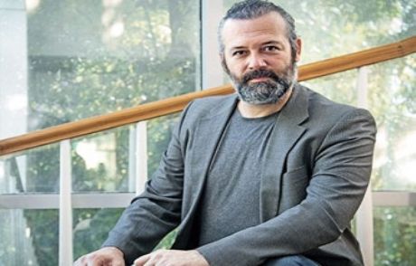 Ünlü Sanatçıdan Egemen Bağış Tepkisi