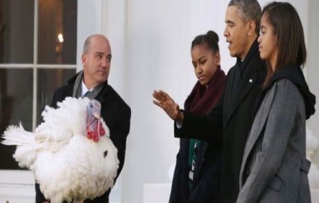 Obama Hindisini Yine Bağışladı