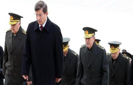 Davutoğlu Ve Yaş Üyeleri Anıtkabir'i Ziyaret Etti