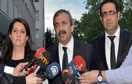 Hdp Heyeti İmralı'da Öcalan'la Görüştü