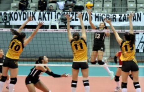 Vakıfbank, Beşiktaş'ı Rahat Geçti!
