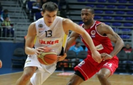 Fenerbahçe Ülker Zirveyi Bırakmadı