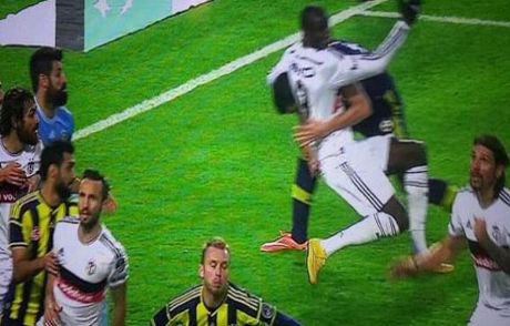 Beşiktaş Penaltı Bekledi Ama...