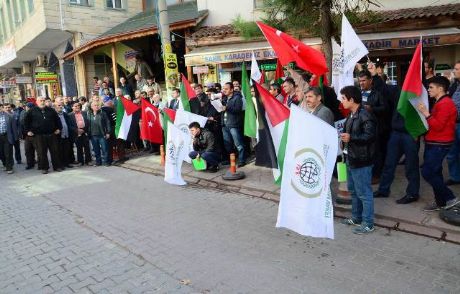 Karasu'da İsrail Protesto Edildi