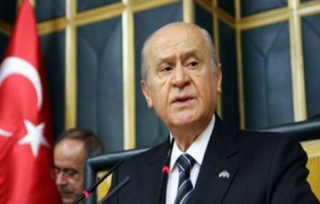 Bahçeli: Davutoğlu Özür Dilemeli
