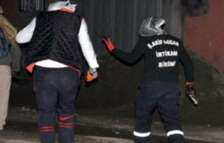 Eli Silahlı Pkk'lılar Polisle Çatıştı