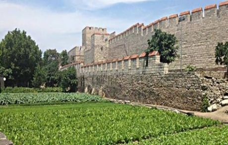 Yedikule Bostanları Meclisten Geri Döndü