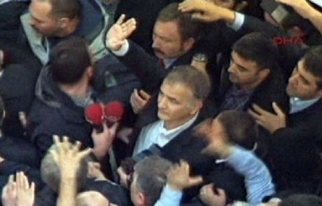 Ekrem Dumanlı Gözaltına Alındı