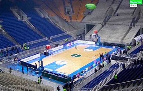 Barcelona Maçında Bomba İhbarı
