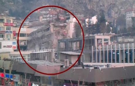 6 Katlı Bina Bir Anda Çöktü: 1 İşçi Öldü