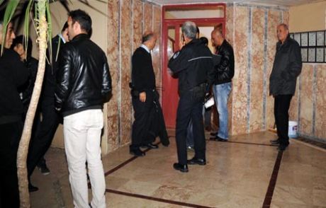 Sitede Şok Ölüm! Önce Zillere Bastı, Sonra...