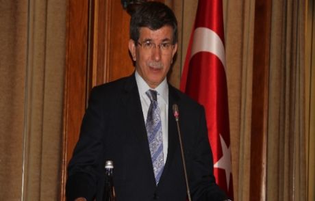 Davutoğlu'ndan Noel Mesajı