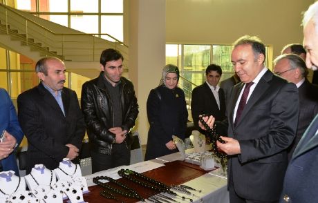 Ocaktan Vitrine Oltu Taşı