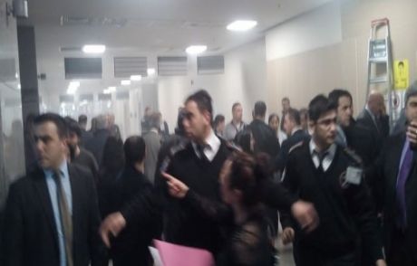 İstanbul Adalet Sarayı'nda Yangın Paniği