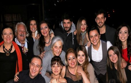 'kocamın Ailesi' Dizi Ekibi Yeni Yılı Kutladı