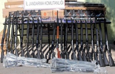 Minibüste 27 Av Tüfeği Bulundu