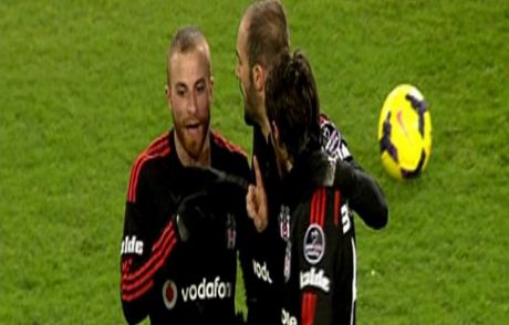 Beşiktaşlı Futbolcular Birbirine Girdi