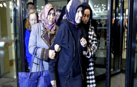 Yanan Feribottan Kurtarılan 9 Türk İstanbul'da