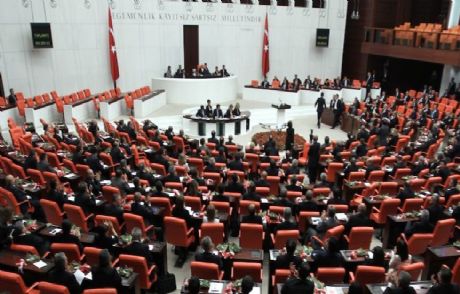 Meclis Karıştı!
