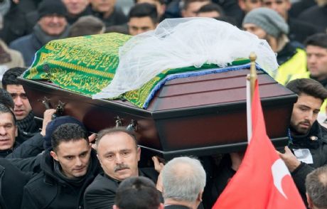 Tuğçe, Son Yolculuğuna Uğurlandı