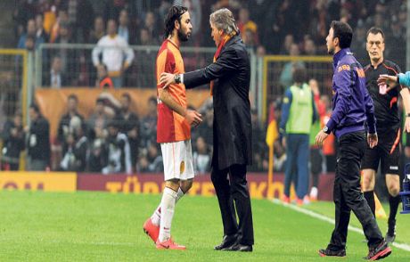 Mancini, Selçuk'u Götürüyor