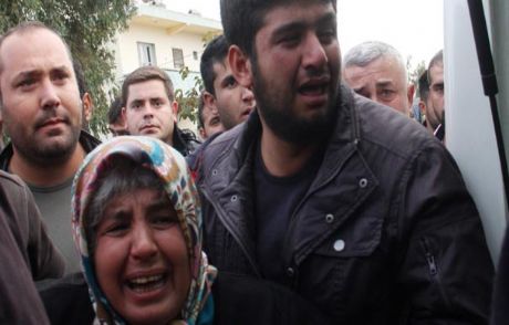 Feride Öğretmenin Ailesi Ve Öğrencileri Yıkıldı